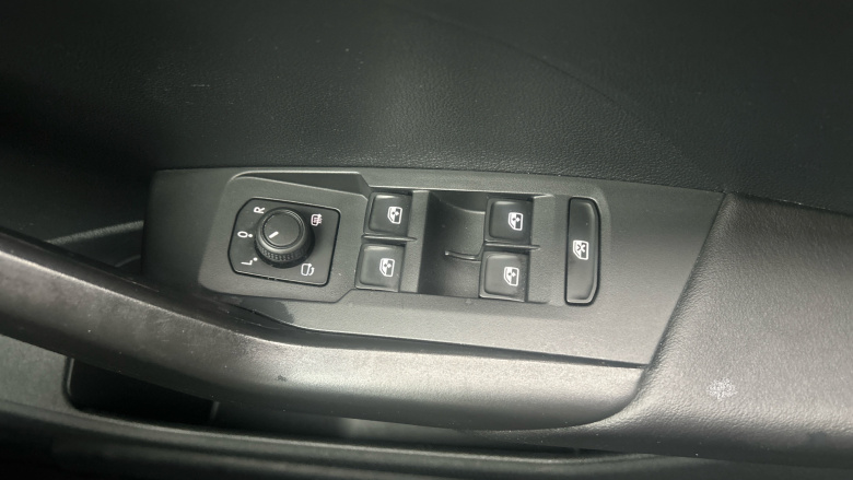 Volkswagen T-Cross 1.0 TSI 110 SE 5dr DSG Petrol Estate